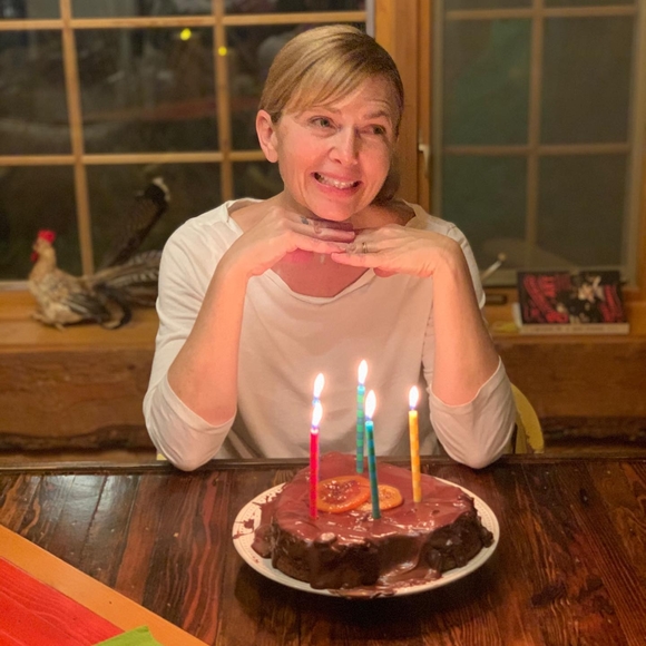 Meet your Posher, Ling-ka - Picture 1 of 1